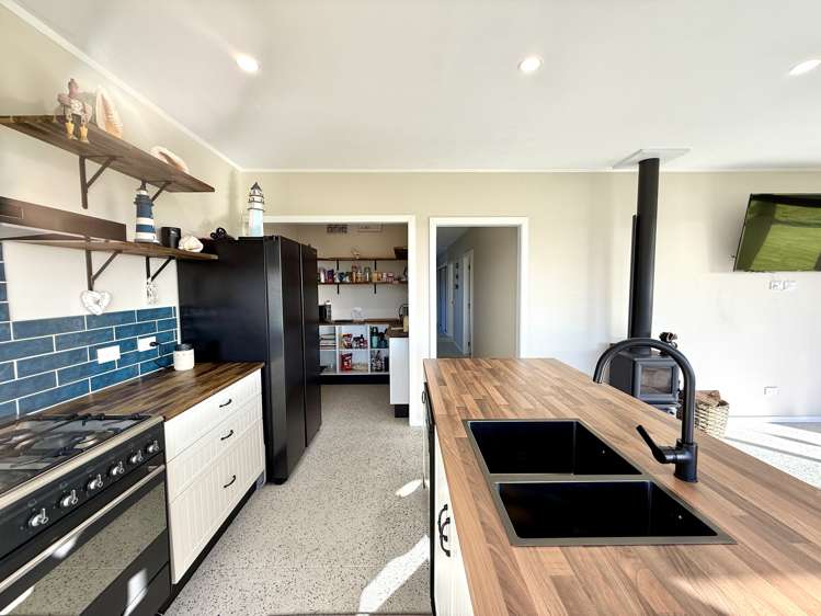 9 Surrey Street Orepuki_23