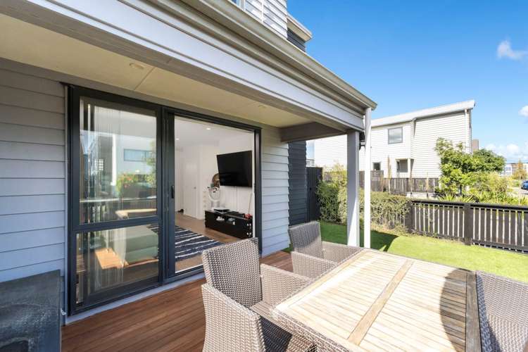 16 Hiki Street Hobsonville_19