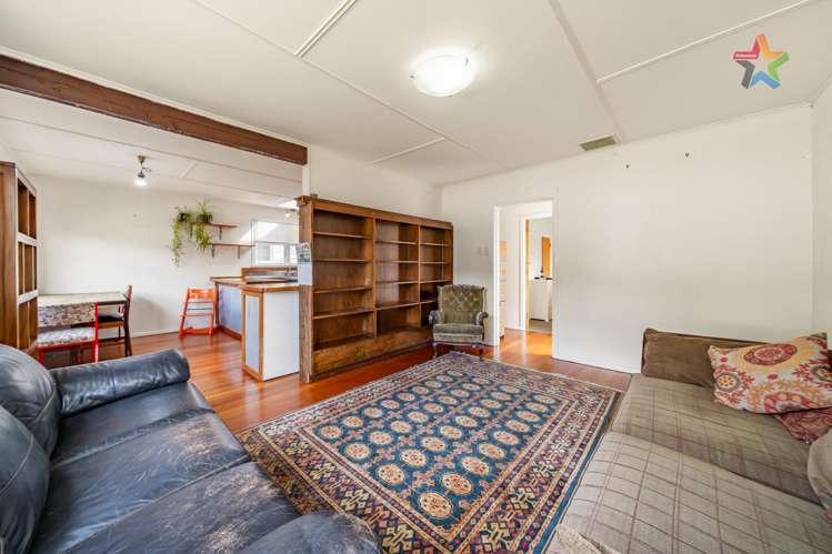 58 Lees Grove Wainuiomata_11