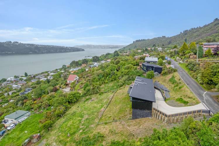 60 Kauri Street Ravensbourne_32