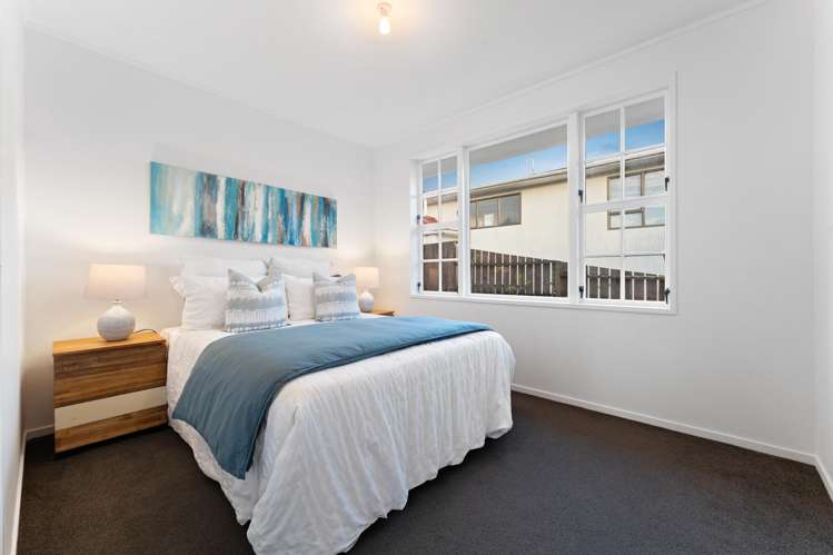 10 Hueglow Rise West Harbour_22