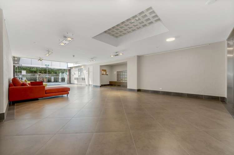 305/4 Wagener Place Mount Albert_8