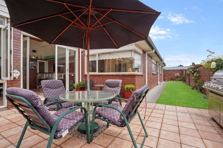 27 Beach Road Pahurehure_3