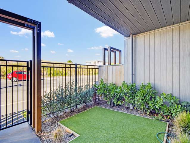 2/180 Marine Parade New Brighton_3