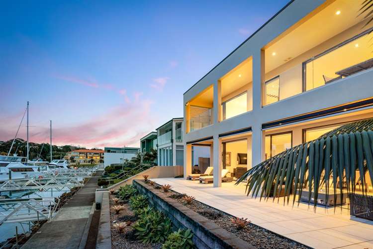 36 Rue Damarres Gulf Harbour_35
