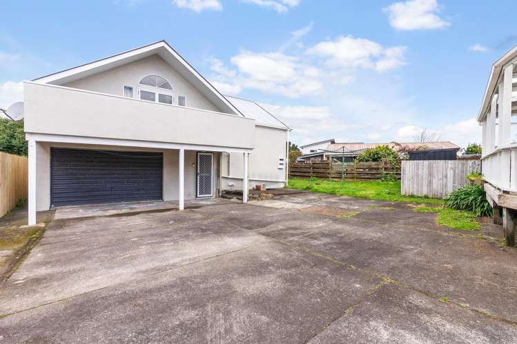 61 Gloria Avenue_1