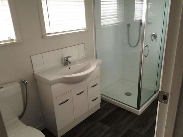 13 Lincoln Road Manurewa_4