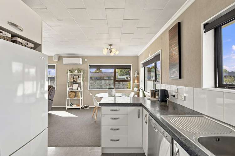 8 Pokaka Place Inglewood_21