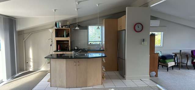 Upstairs Studio Flat