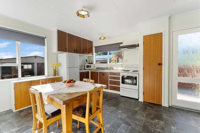 84 Atkinson Avenue Otaki Beach_3