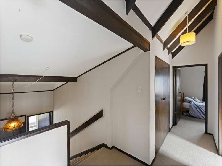 6 Photinia Place Botany Downs_13