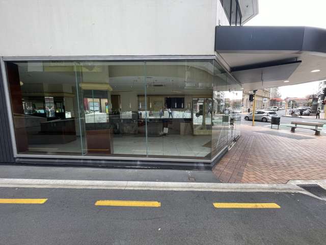 Ground/152 Lambton Quay Wellington Central_1