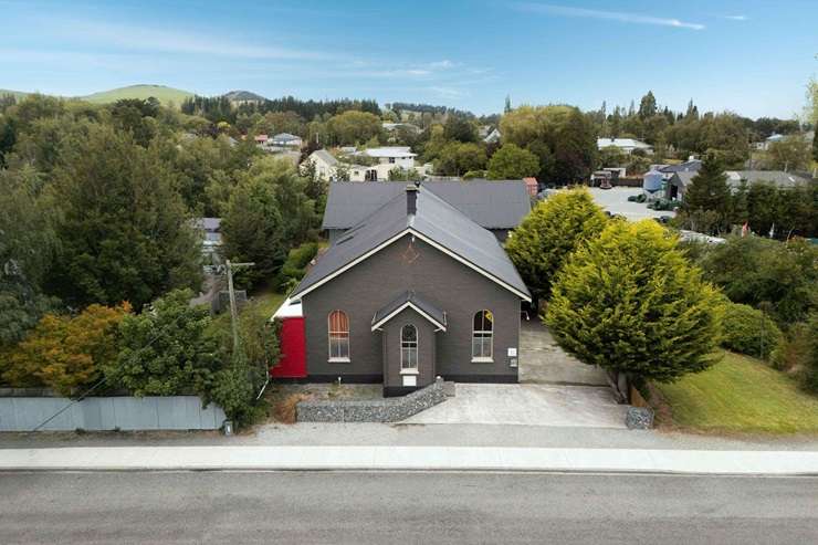 Lodge Manuherikia Kilwinning, in Alexandra, is on the market for sale as members move on to Clyde. Photo / Supplied
