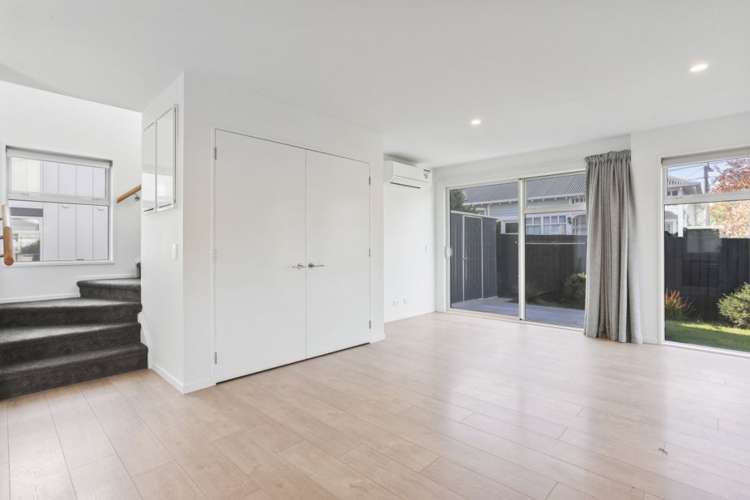 1/266 Selwyn Street_2