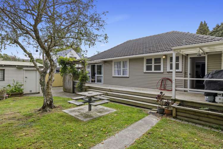 8 Glen Road Stokes Valley_15