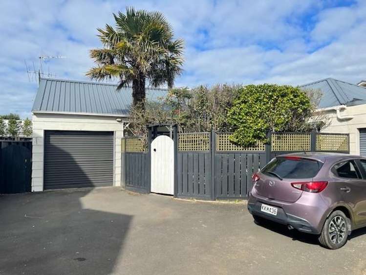 3/8 Shakespeare Road_0