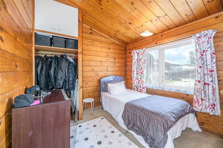 114 Woodglen Road Glen Eden_15