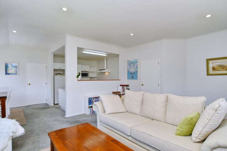1 Castle Way Beckenham_27