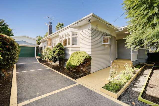 Classic Charm in Prime Mt Eden DGZ
