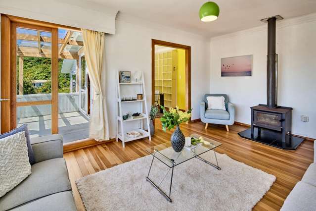 SUN, SPACE & SELLER MOTIVATION — ACT FAST!