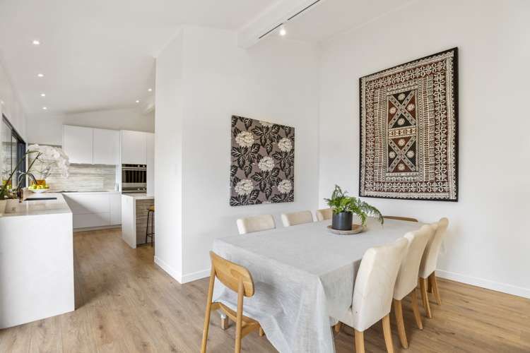 52 Ripon Crescent Meadowbank_8