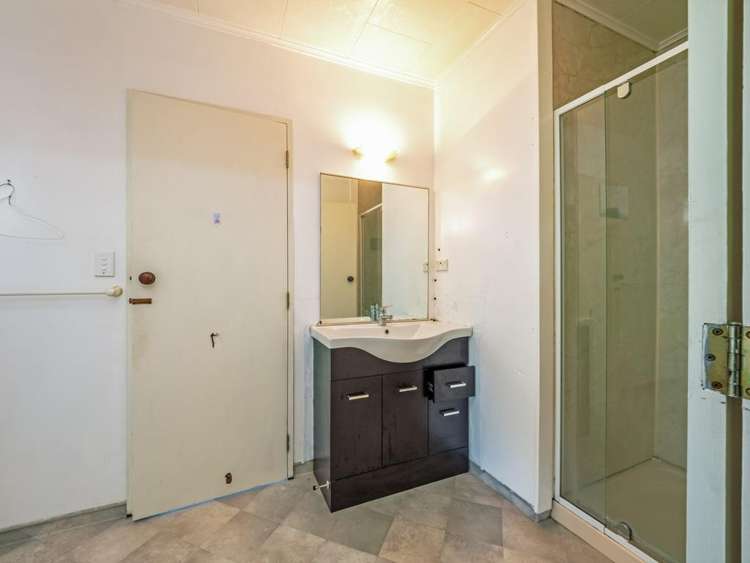 73 Fergusson Street Woodville_15