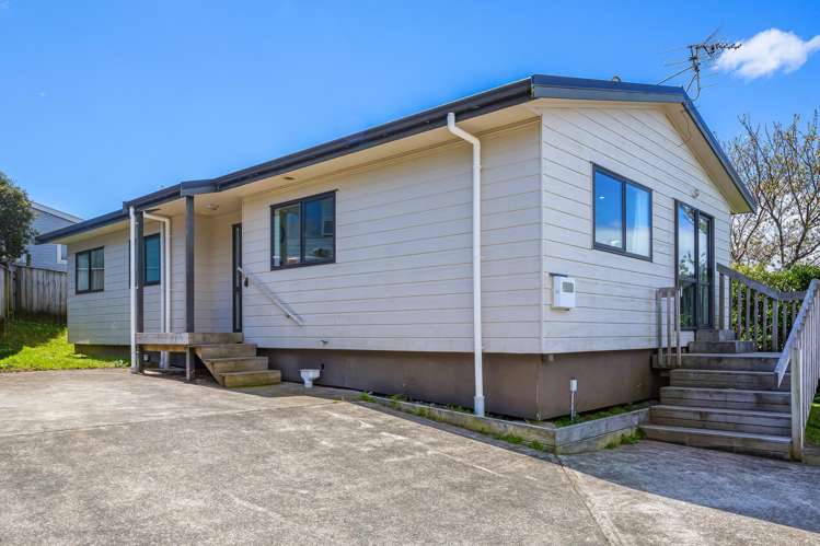 12A Hiwi Crescent Titahi Bay_4