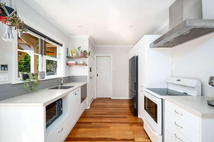 89 Hine Road Wainuiomata_4
