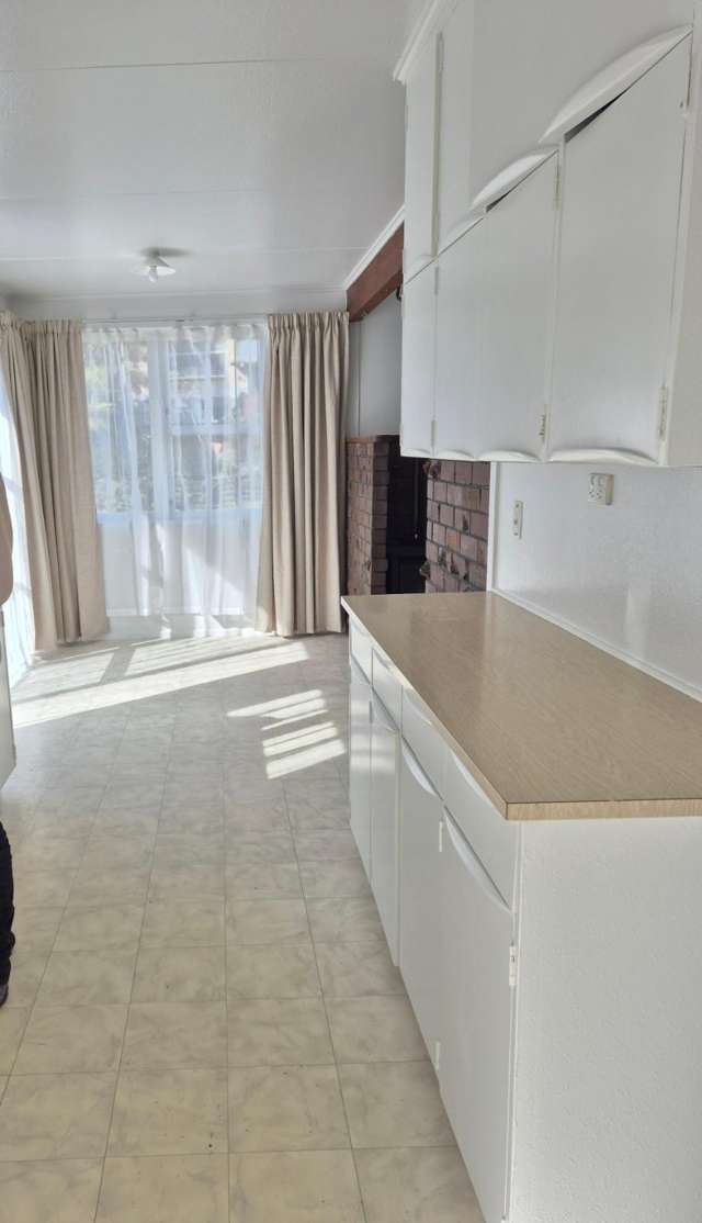 Spacious Sunny Living