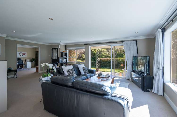 22 Tresillian Avenue Marybank_10