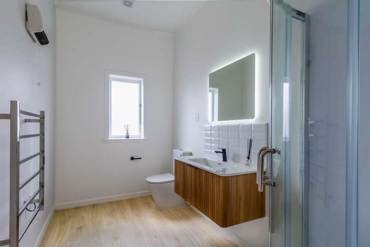 2 Riverpark Crescent Henderson_8
