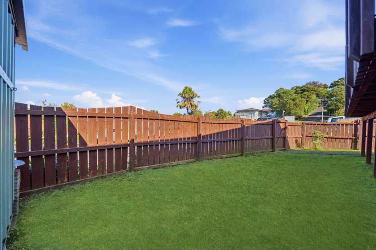 1/17 Lambrown Drive Totara Vale_17