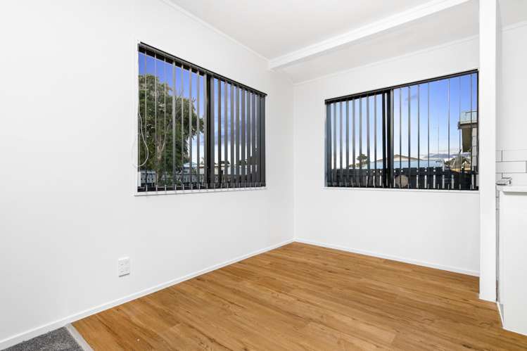 1/8 Templeton Place Clendon Park_6