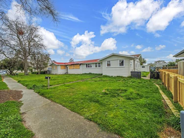 60 Stillwater Place and 30 Monowai Place Westbrook_16