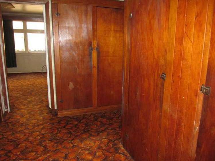 100 Broadway Reefton_12