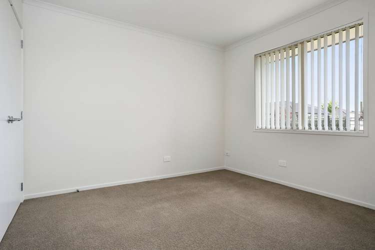 31 Plescher Crescent Leamington_9