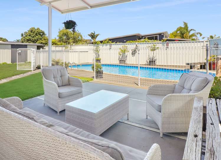 20 Pohutukawa Grove Lytton West_5