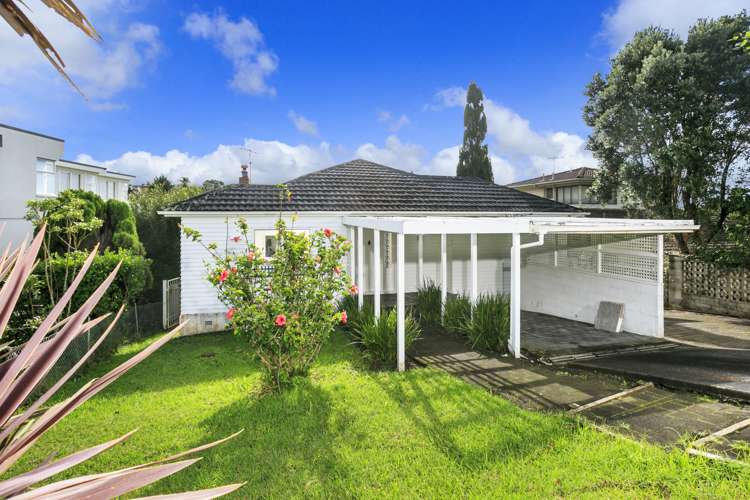 65 Churchill Road Murrays Bay_17