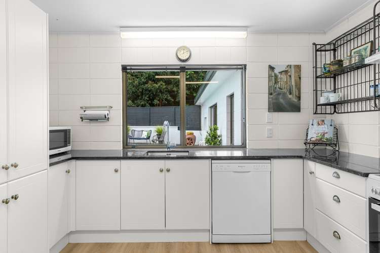 22 Dundas Road Riverside_12