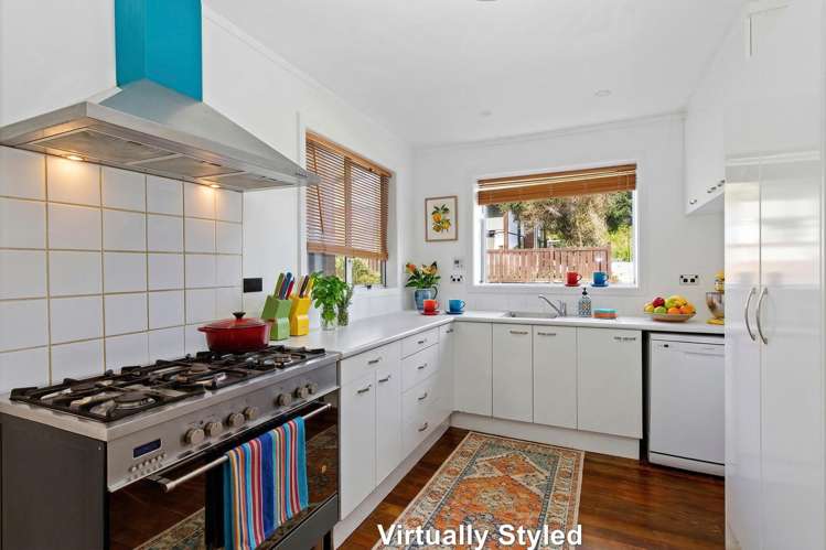 F1/165 Severn Street Island Bay_2