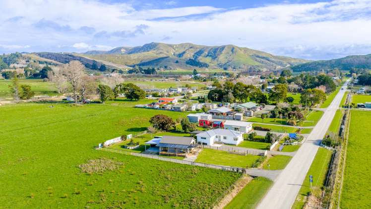 14 Beach Road Porangahau_23