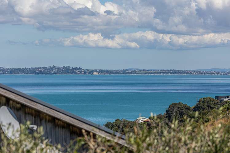 27 Beresford Avenue Surfdale_21