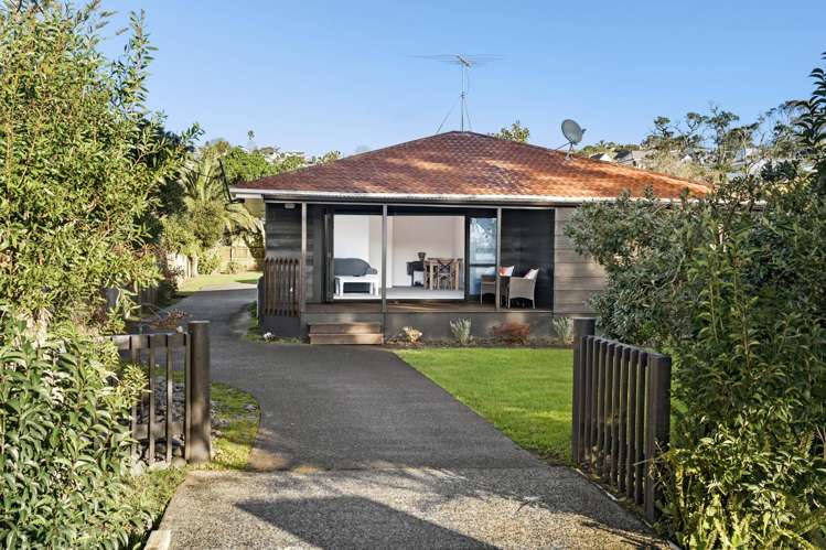 121 Brightside Road Stanmore Bay_11