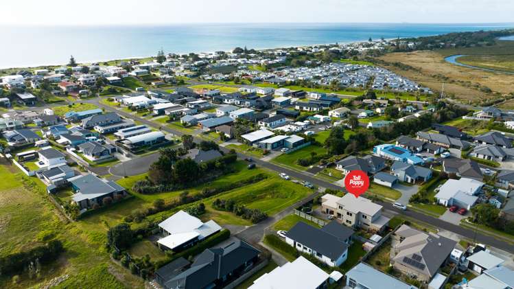 30 Surfers Avenue Waihi Beach_20