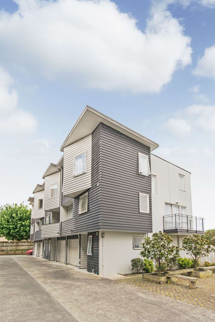 5/6 Islington Avenue New Lynn_17