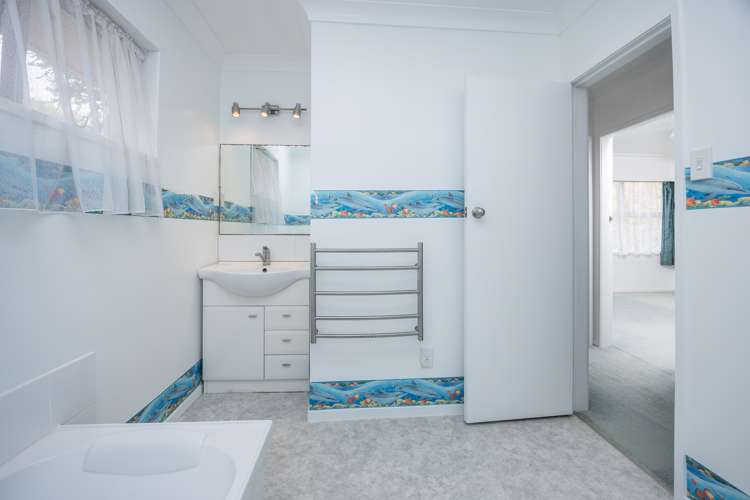 8 Pelorus Street Glenview_20