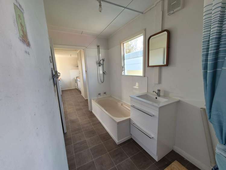 1/5a Waeranga Road Otaki_18