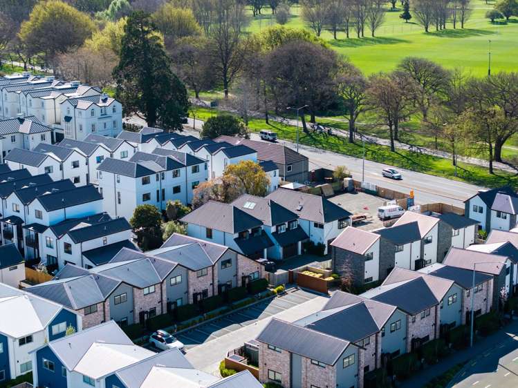 3/6 Riccarton Road Riccarton_1