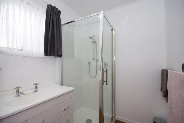 6 Gallagher Drive Tairua_11