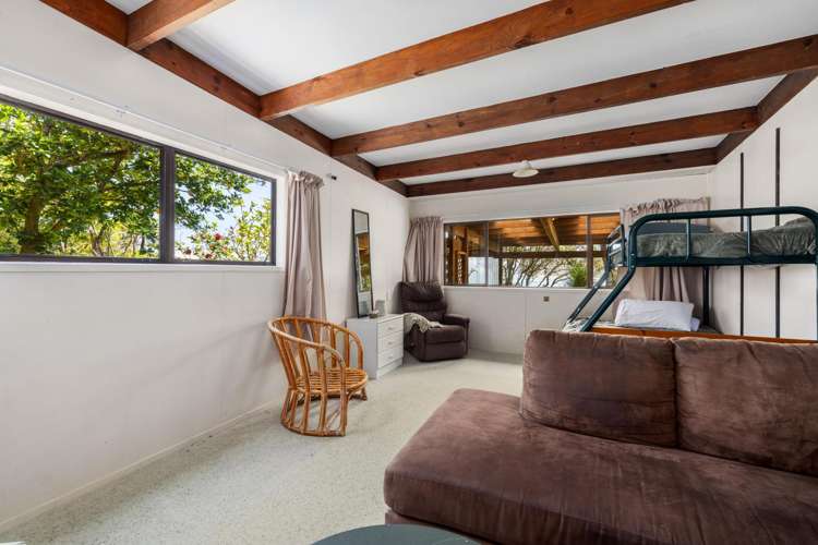 21 Signal Station Road Omapere_24